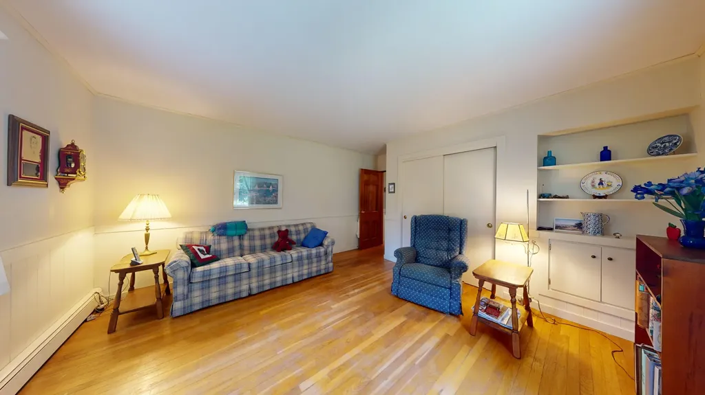 385 East Avenue Lewiston ME 04240
