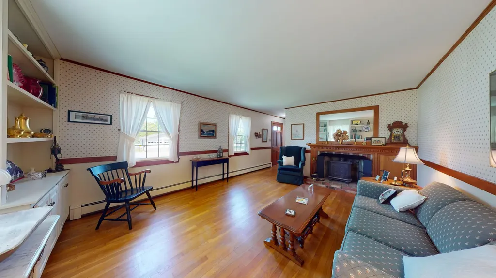 385 East Avenue Lewiston ME 04240