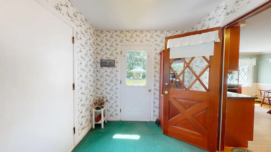 385 East Avenue Lewiston ME 04240