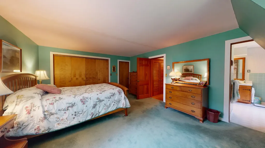 385 East Avenue Lewiston ME 04240