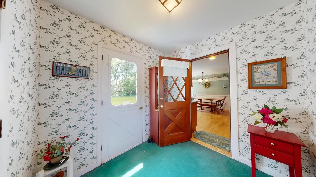 385 East Avenue Lewiston ME 04240
