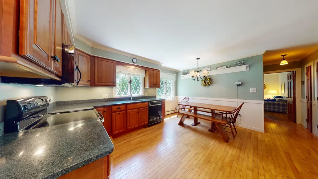 385 East Avenue Lewiston ME 04240
