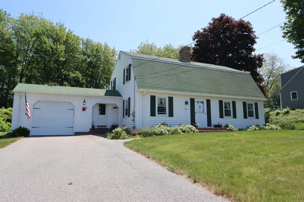 385 East Avenue Lewiston ME 04240