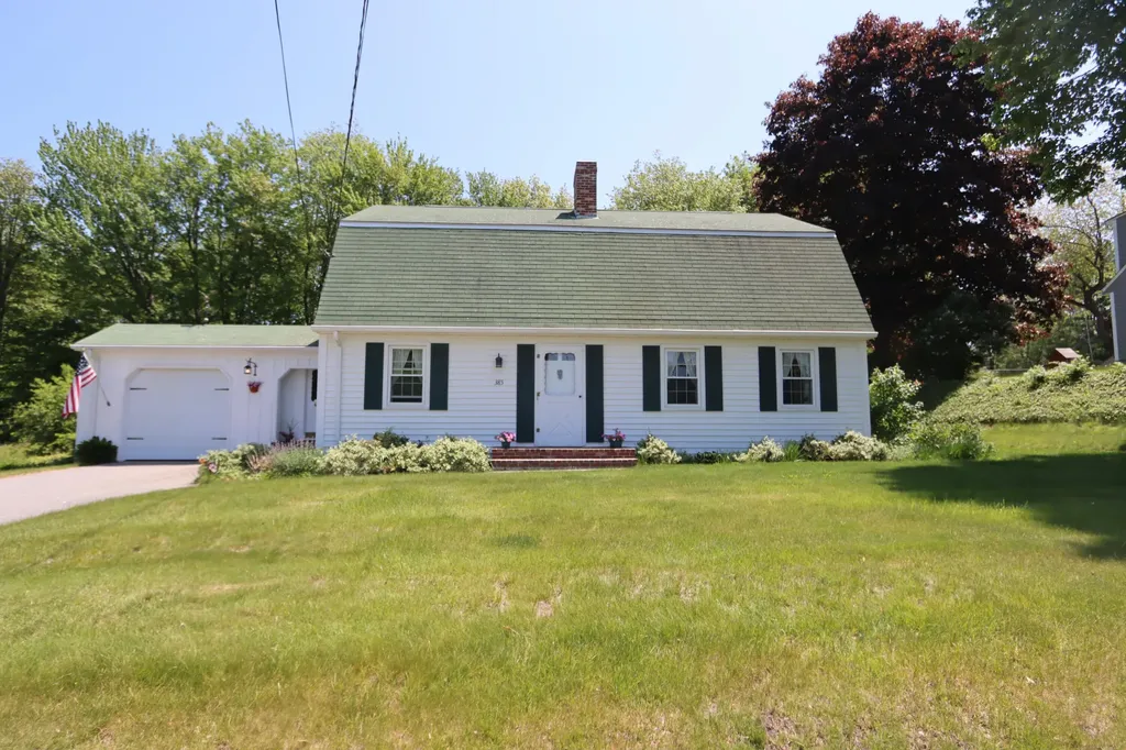 385 East Avenue Lewiston ME 04240