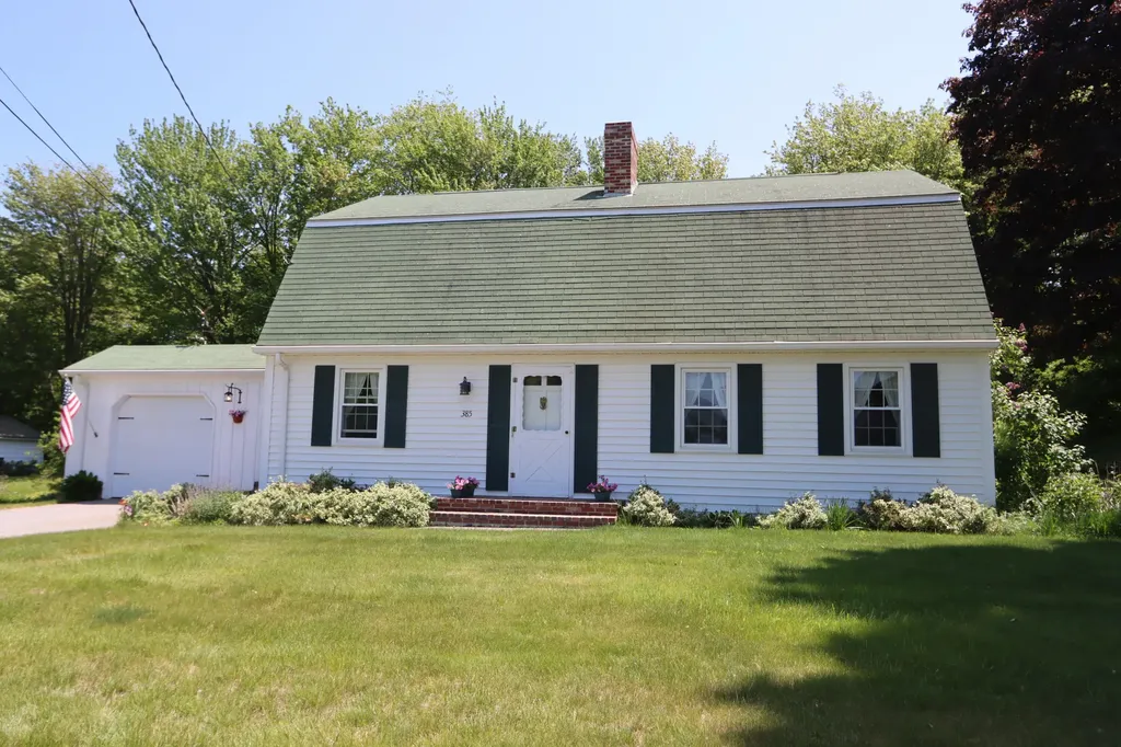 385 East Avenue Lewiston ME 04240