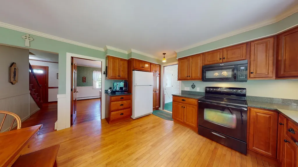 385 East Avenue Lewiston ME 04240