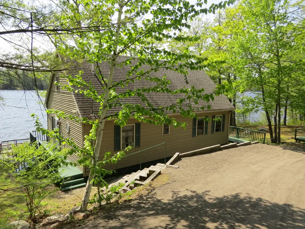 284 Augusta Road Rome ME 04963