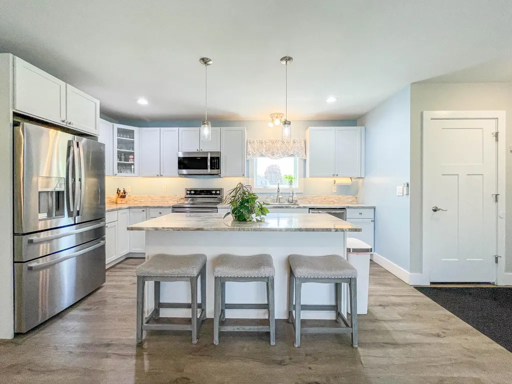 43 Cumberland Avenue Saco ME 04072