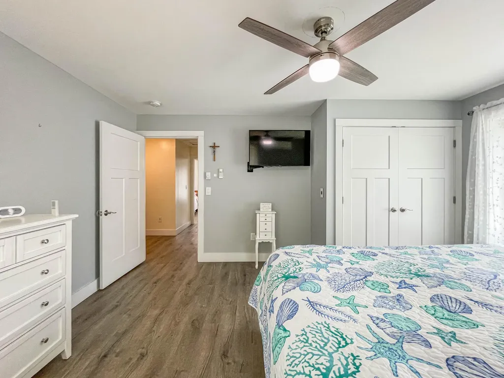 43 Cumberland Avenue Saco ME 04072