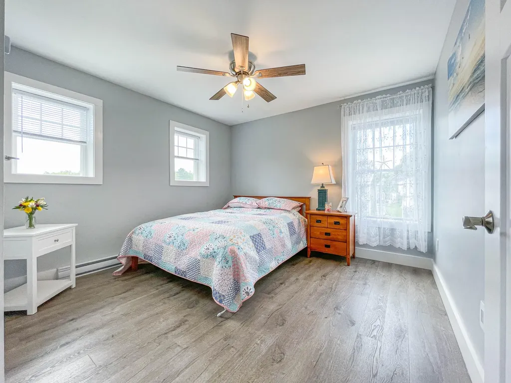 43 Cumberland Avenue Saco ME 04072