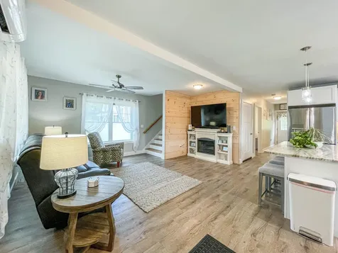 43 Cumberland Avenue Saco ME 04072