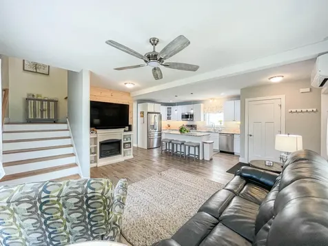 43 Cumberland Avenue Saco ME 04072