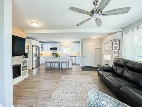 43 Cumberland Avenue Saco ME 04072