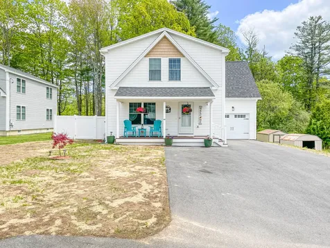 43 Cumberland Avenue Saco ME 04072