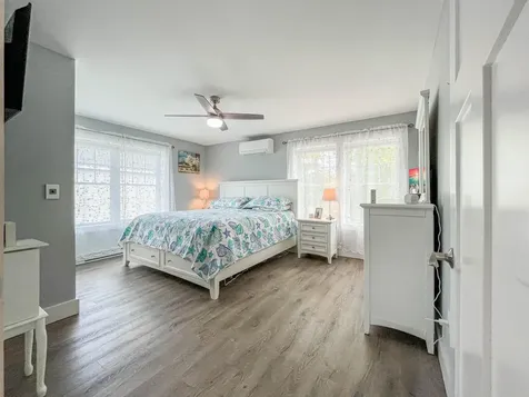 43 Cumberland Avenue Saco ME 04072