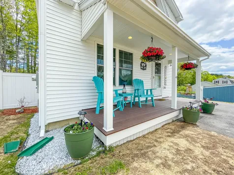 43 Cumberland Avenue Saco ME 04072