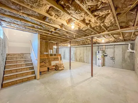 43 Cumberland Avenue Saco ME 04072