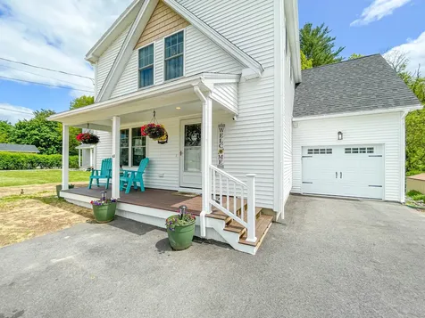 43 Cumberland Avenue Saco ME 04072