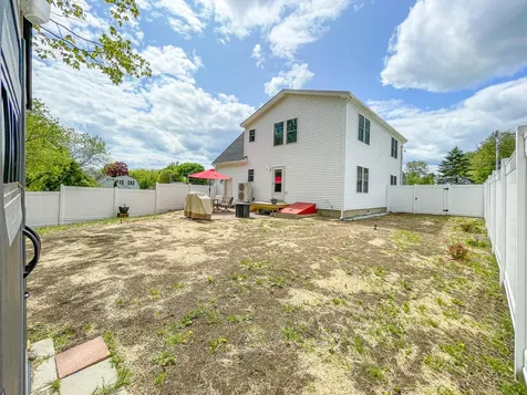 43 Cumberland Avenue Saco ME 04072