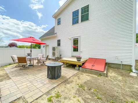 43 Cumberland Avenue Saco ME 04072