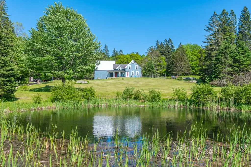 521 Caterpillar Hill Road Sedgwick ME 04676