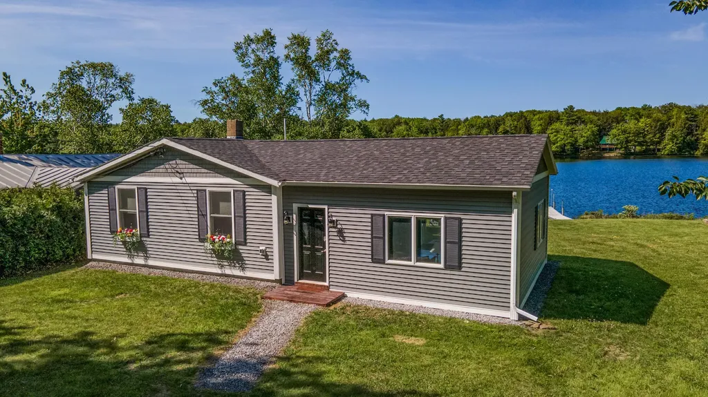 87 Roberts Shore Road Liberty ME 04949