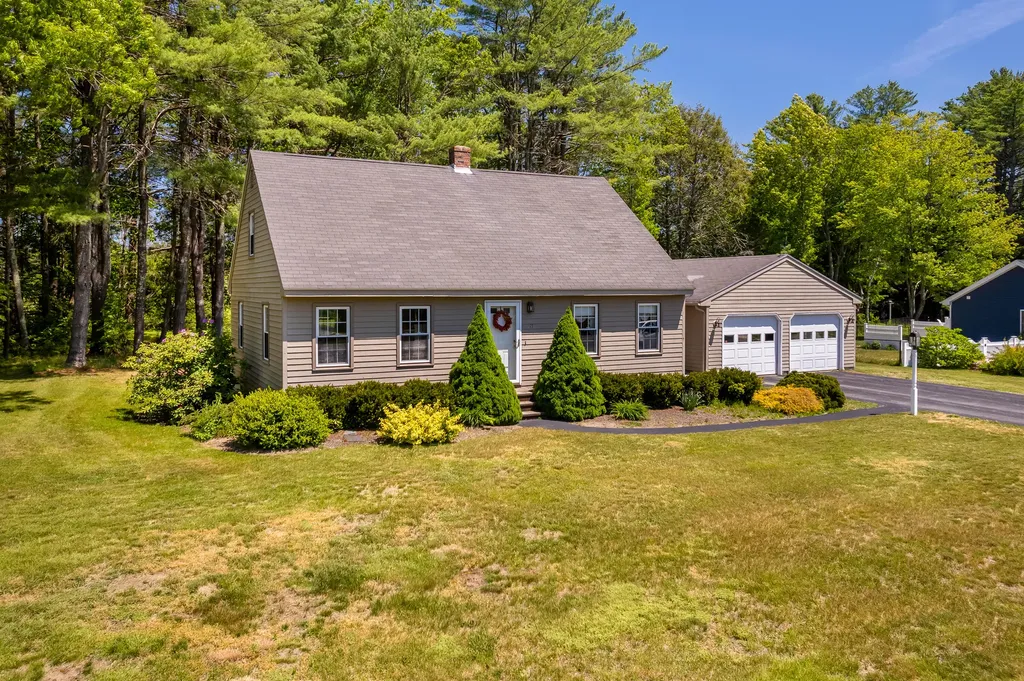 15 Spiller Drive Kennebunk ME 04043
