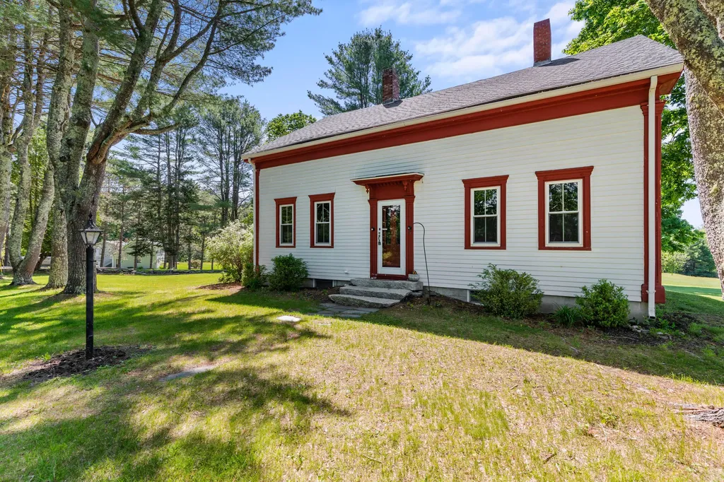 80 Waterhouse Road Gorham ME 04038