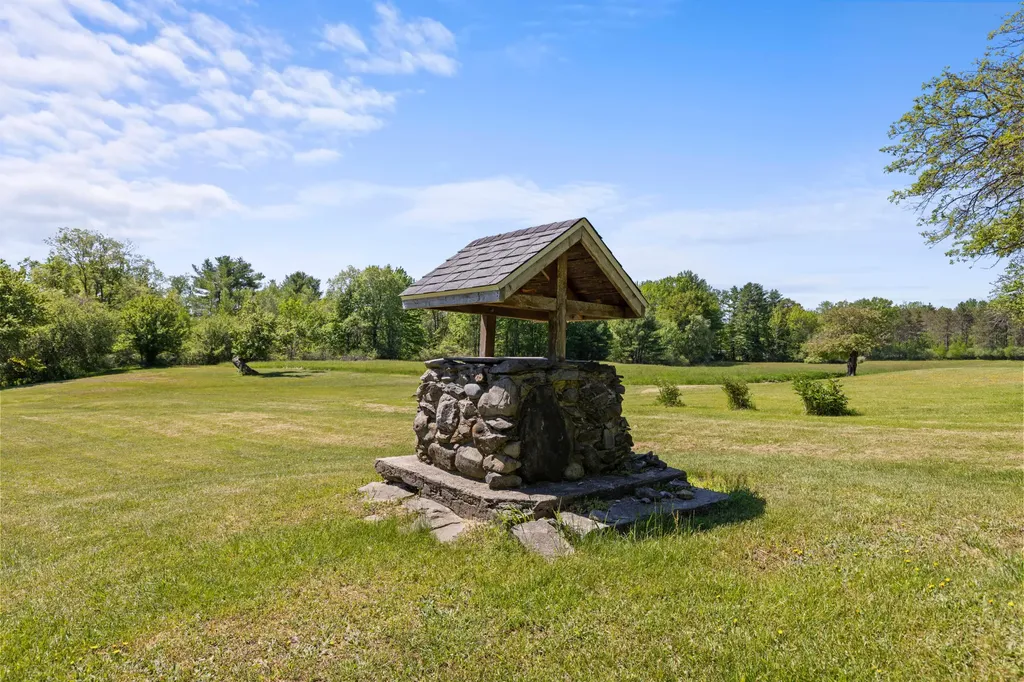 80 Waterhouse Road Gorham ME 04038