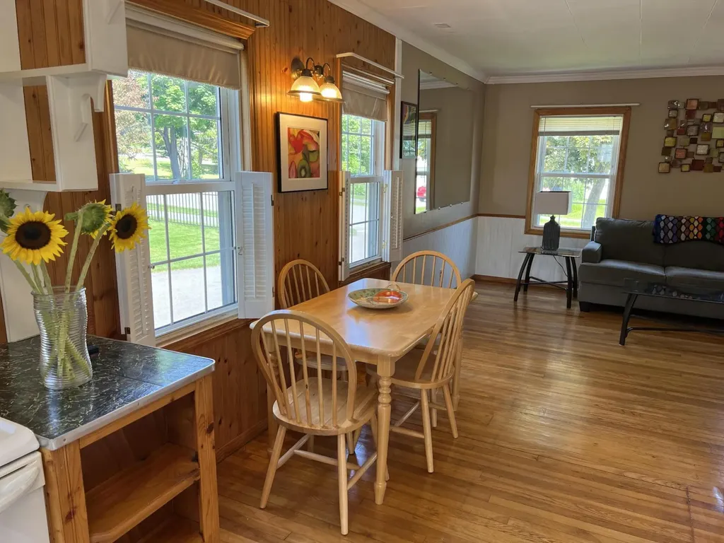 17 Crestmont Road Bangor ME 04401