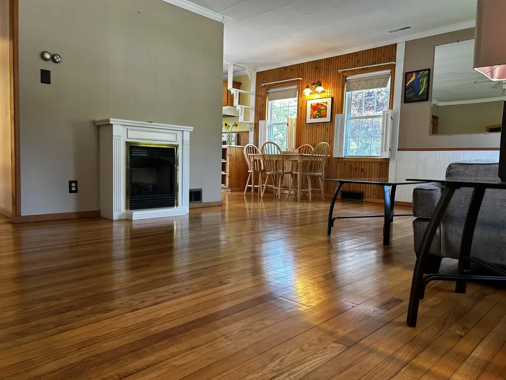 17 Crestmont Road Bangor ME 04401