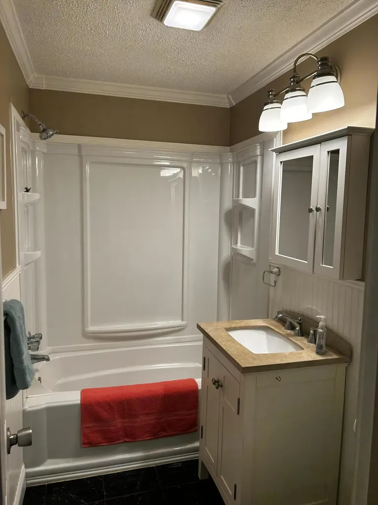 17 Crestmont Road Bangor ME 04401