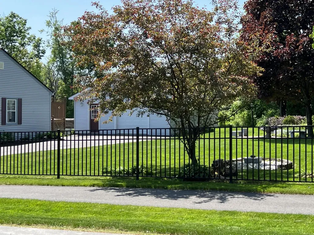 17 Crestmont Road Bangor ME 04401