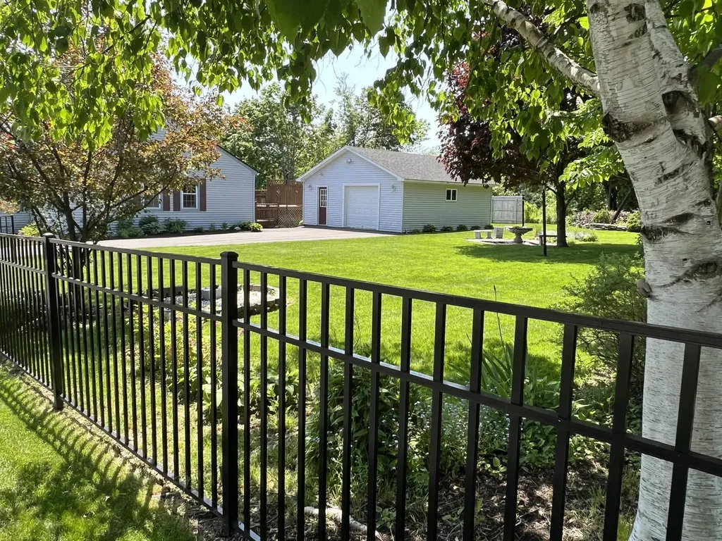 17 Crestmont Road Bangor ME 04401