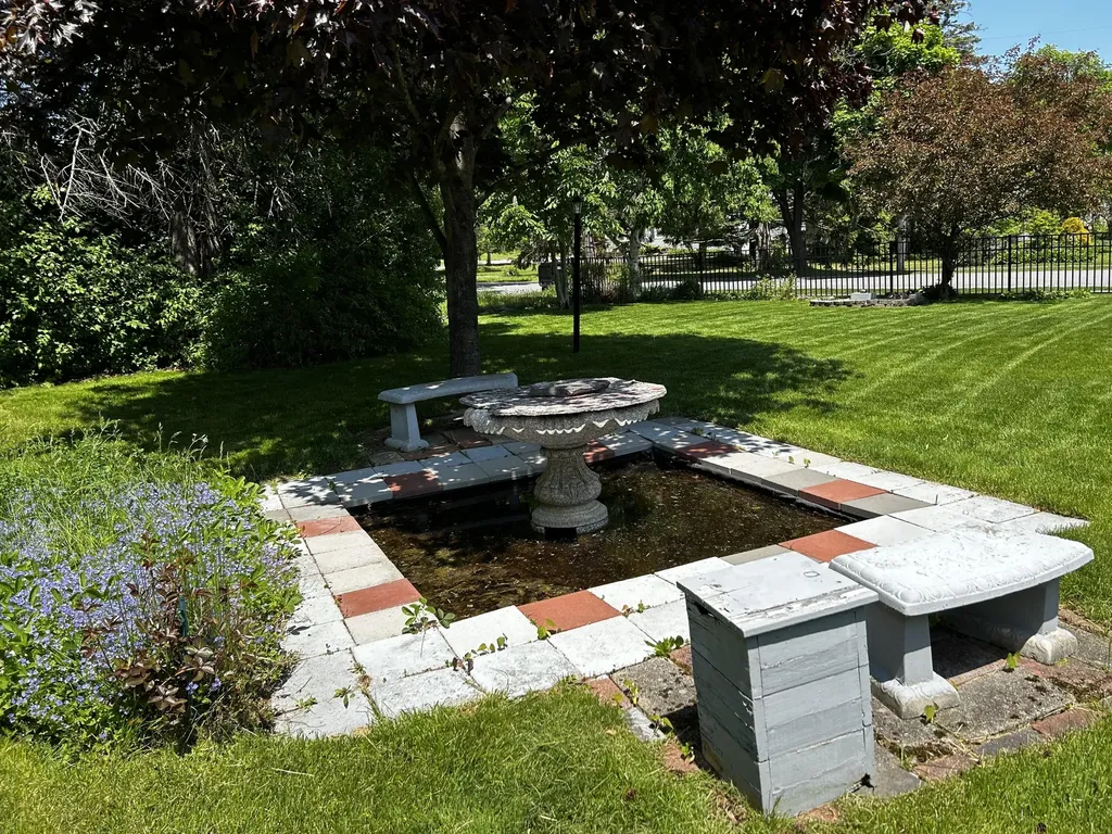17 Crestmont Road Bangor ME 04401