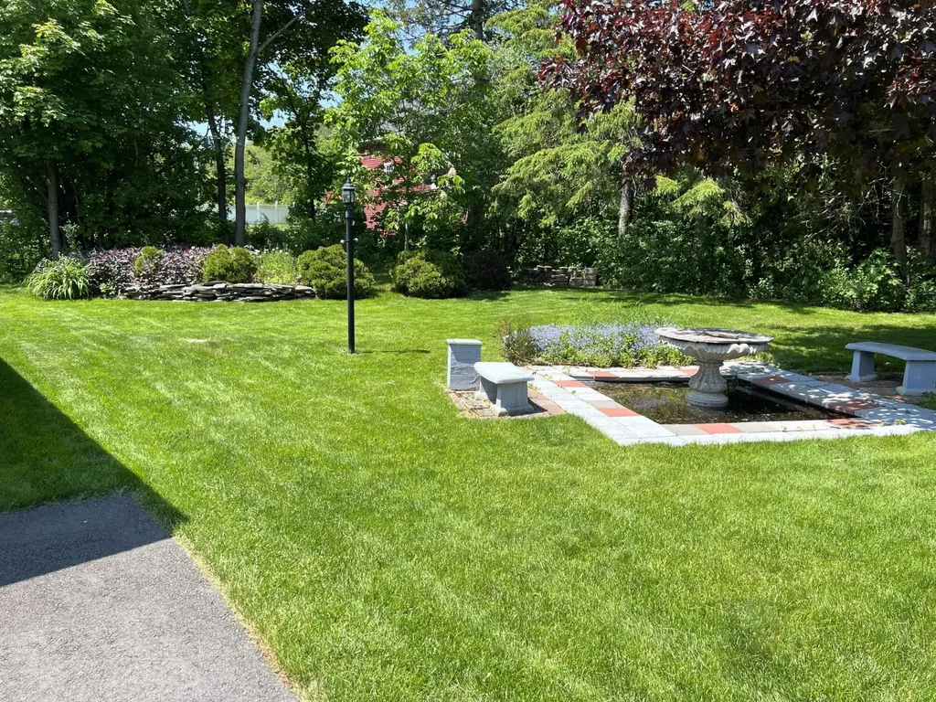 17 Crestmont Road Bangor ME 04401