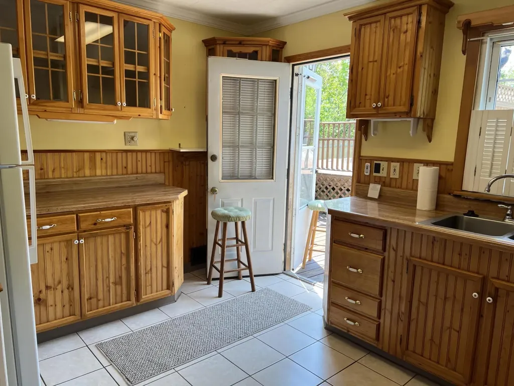 17 Crestmont Road Bangor ME 04401