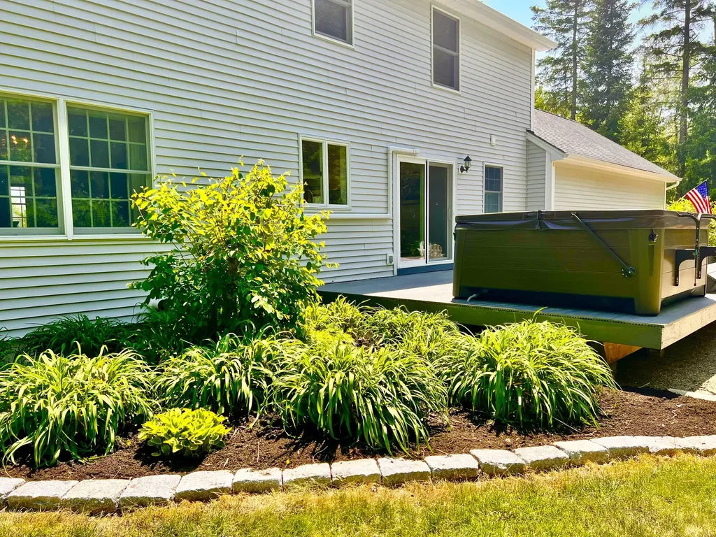 91 Main Trail Hampden ME 04444