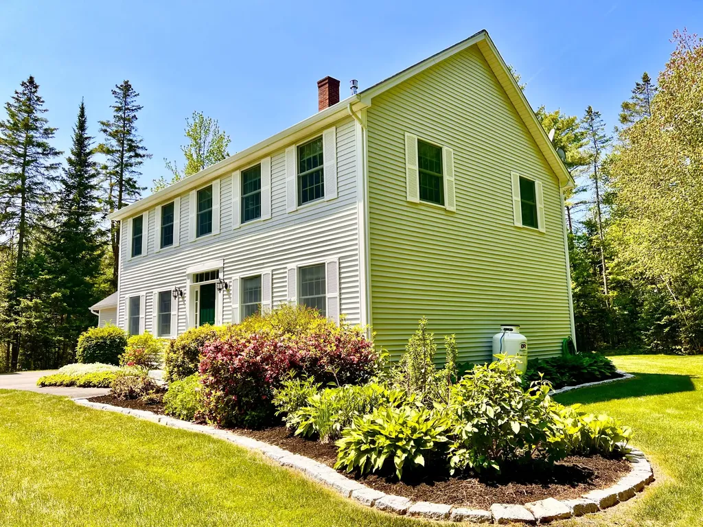 91 Main Trail Hampden ME 04444