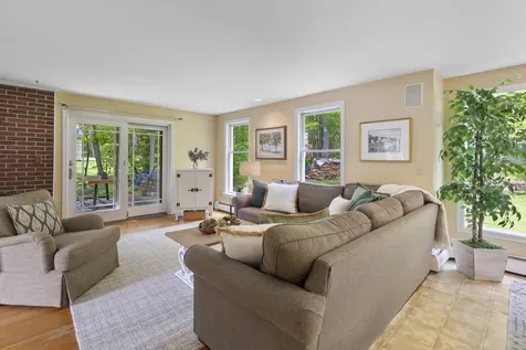 8 Partridge Lane Falmouth ME 04105