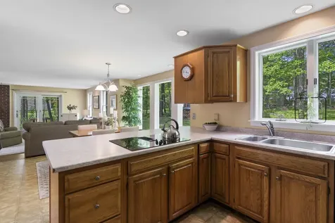 8 Partridge Lane Falmouth ME 04105