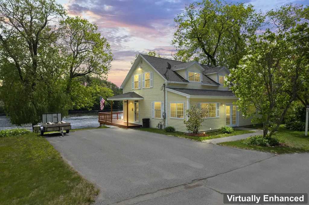 58 Water Street Fairfield ME 04937