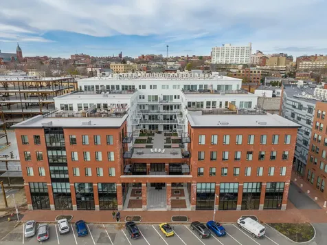 383 Commercial Street Portland ME 04101