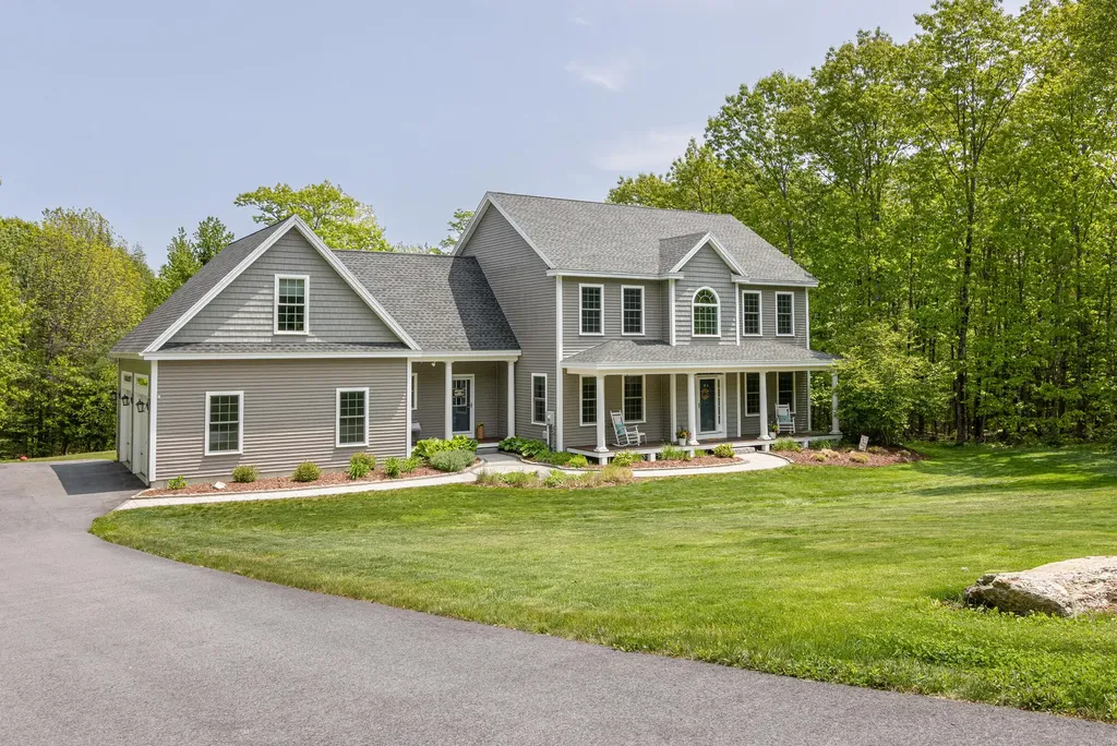 48 Acorn Ridge Road Freeport ME 04032