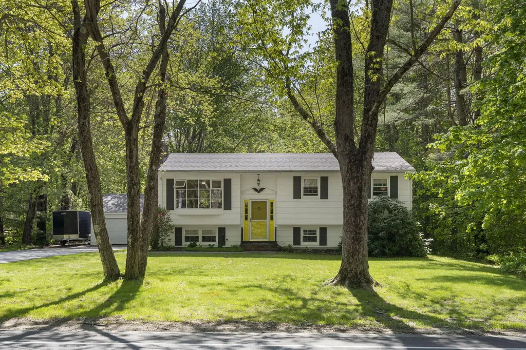 133 Duck Pond Road Westbrook ME 04092