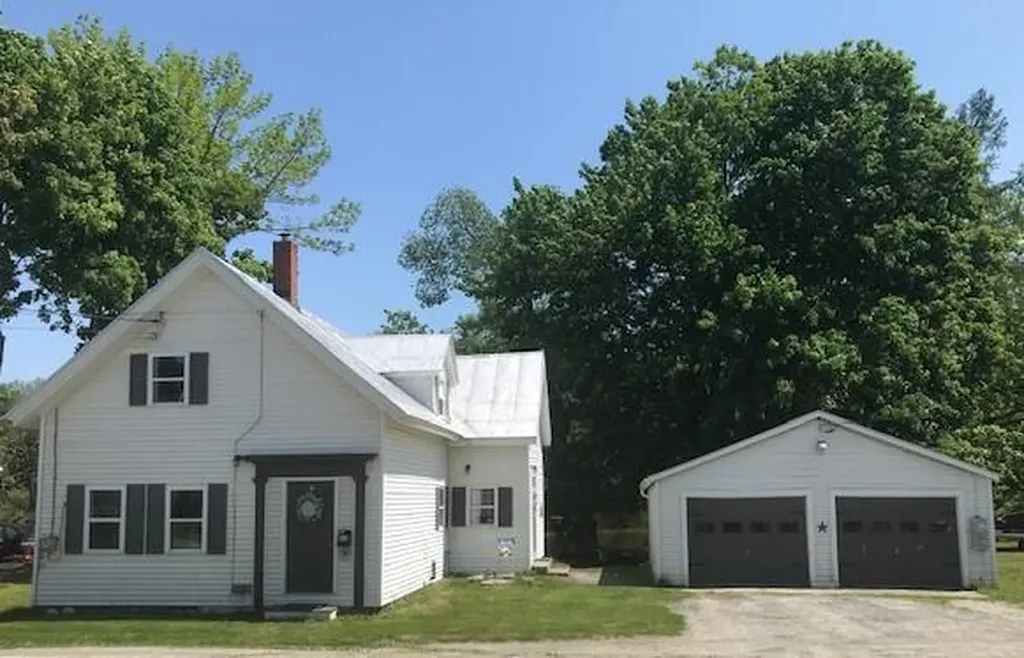 22 Water Street Oakland ME 04963