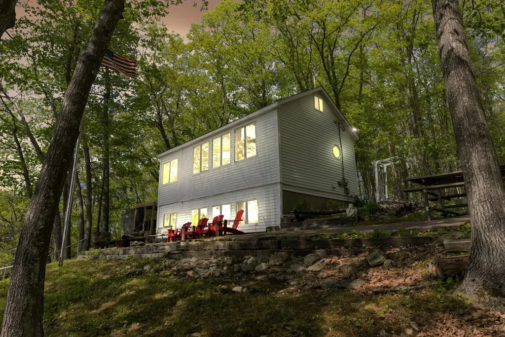 15 Parsons Road Westport Island ME 04578