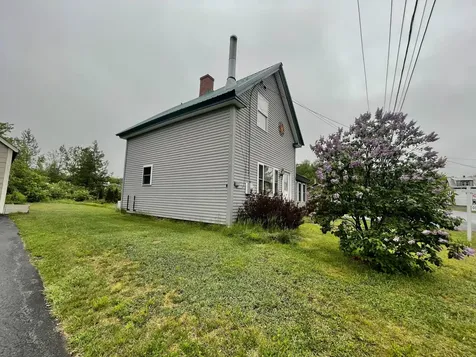 22 Washington Street Greenville ME 04441