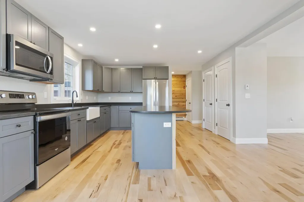 5 Hayfield Lane Windham ME 04062