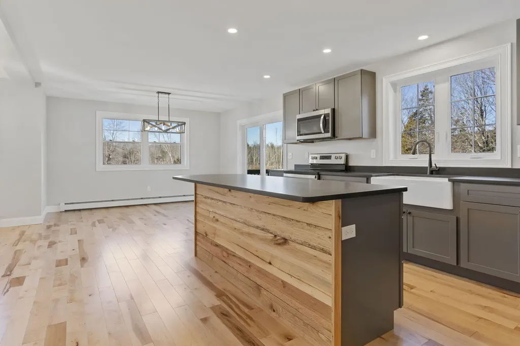 5 Hayfield Lane Windham ME 04062